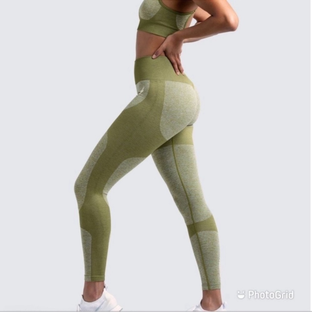 Leggings & Sports Bra Set